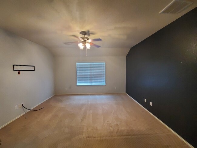 Building Photo - 10351 Whisper Bluff Dr