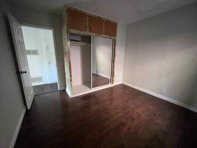 Foto del edificio - 3552 Whiteside St