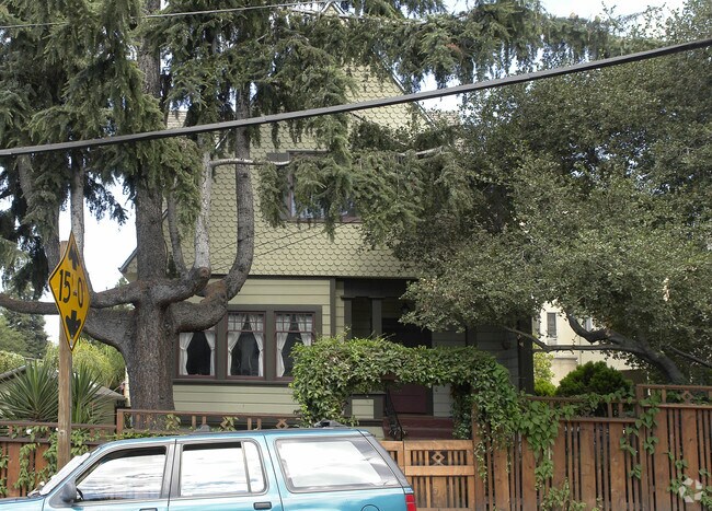 Foto del edificio - 3527 Harrison St