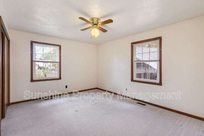 Foto del edificio - 512 Winwood Dr