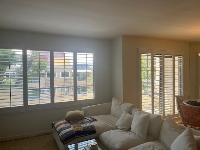 Foto del edificio - 700 Westmount Dr