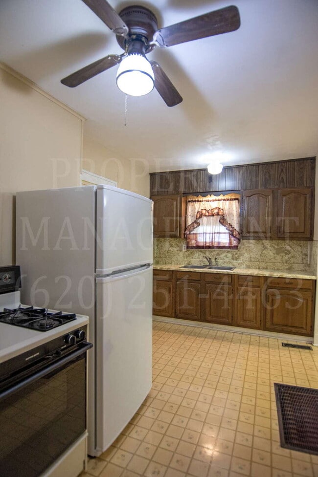 Foto del edificio - Weekly Rental all bills paid $200 per person