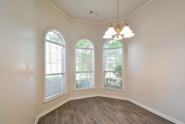 Building Photo - 5530 Millers Glen Ln