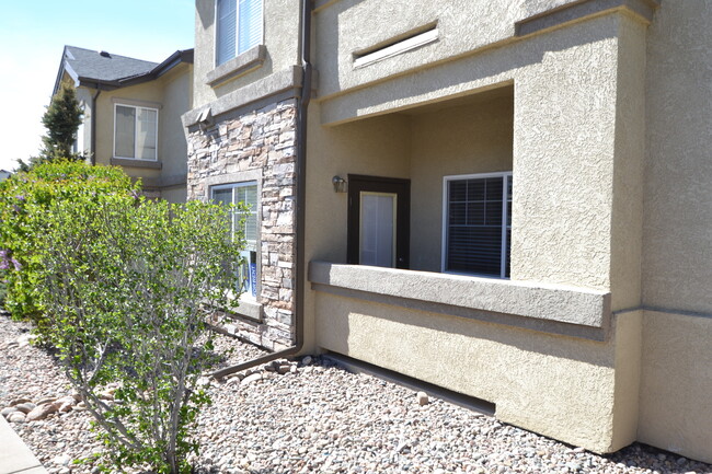 Foto del edificio - 2 bed 2 bath Townhome on Main Level with A/C