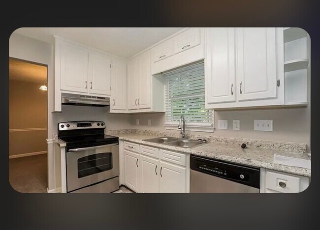 Building Photo - 715 Johns Landing Way