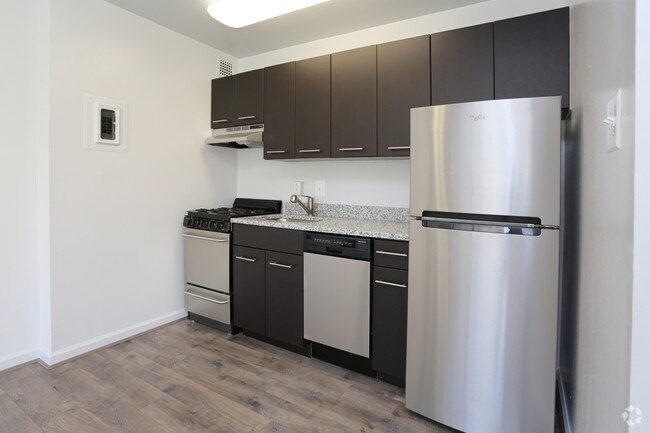 Foto del edificio - 2620 16th Street Apartments
