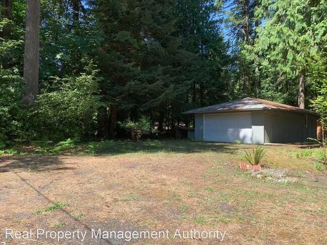 Building Photo - 2 br, 1 bath House - 71 Laurel LN SO
