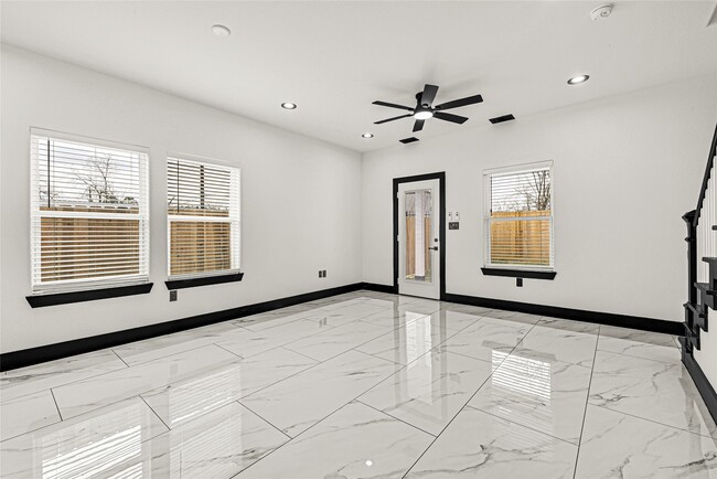 Building Photo - 13106 Donegal Way