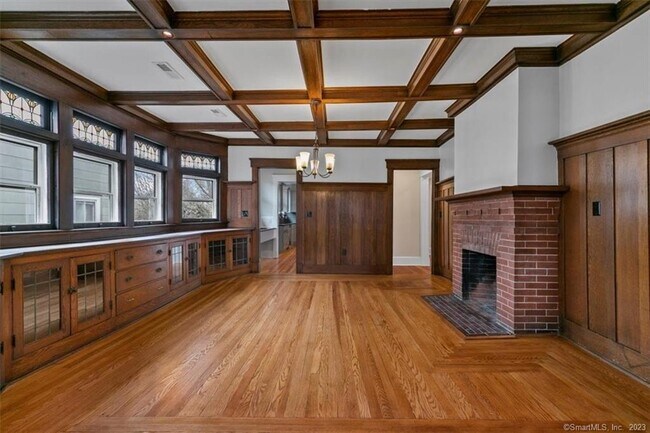 Foto del edificio - 24 Howard Ave