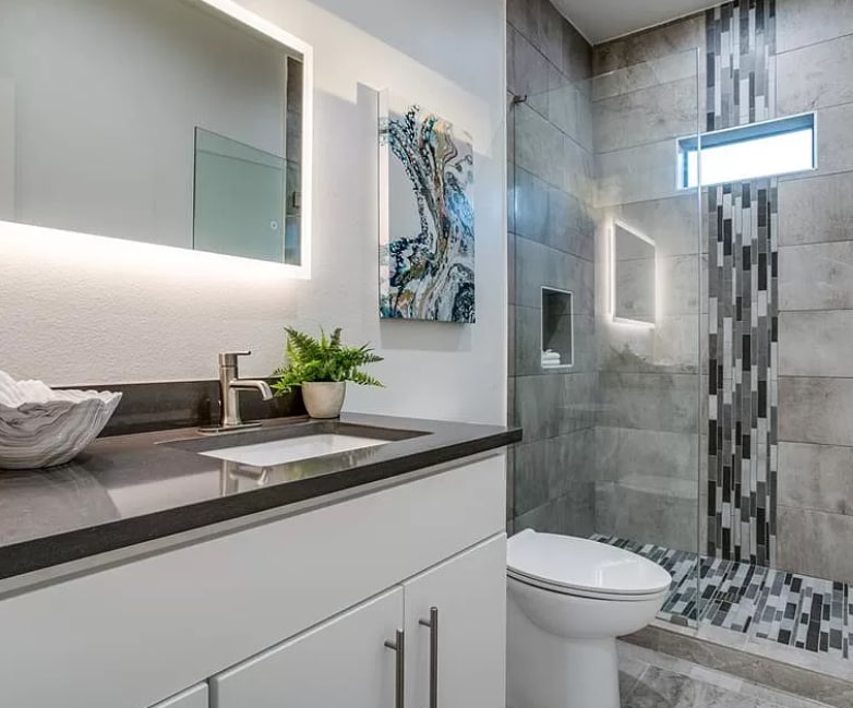 Foto principal - 422 W 9th St