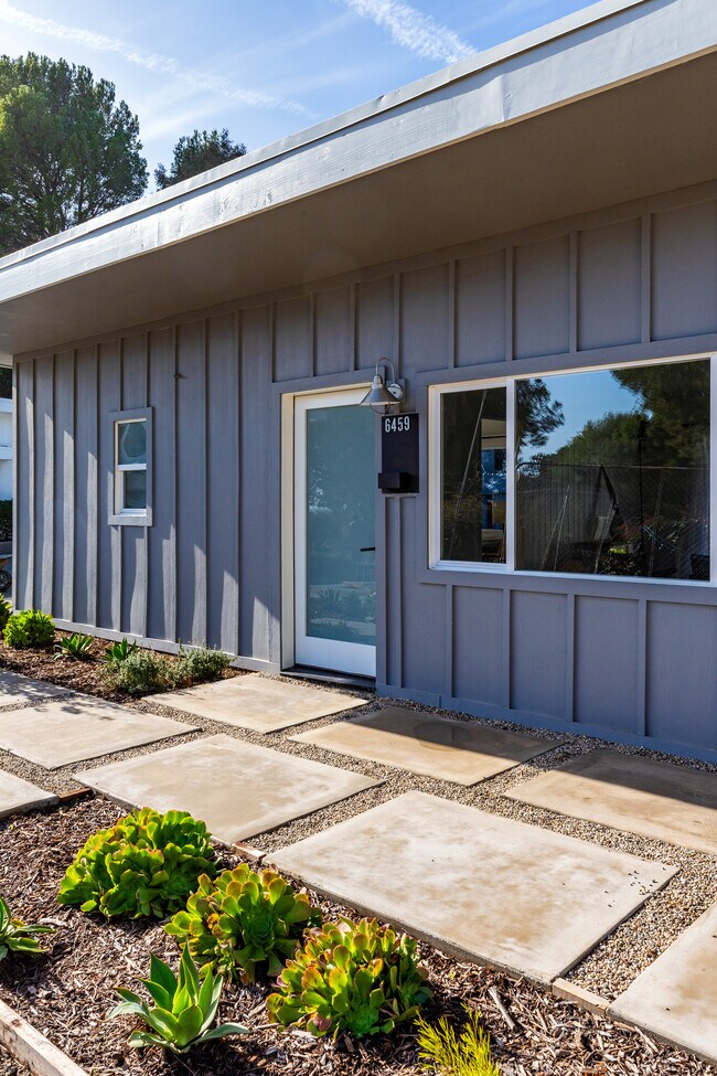 Building Photo - 6471 Sycamore Meadows Dr
