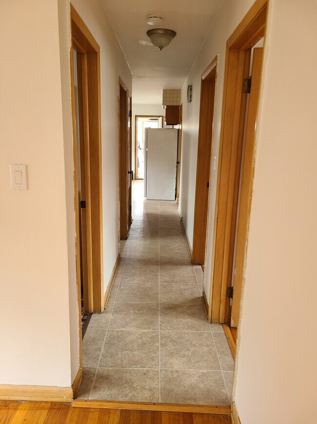 Foto del edificio - 5452 W Addison St