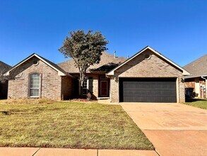 Building Photo - 14001 Korbyn Dr