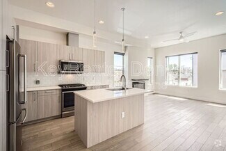 Building Photo - 3044 Wilson Ct
