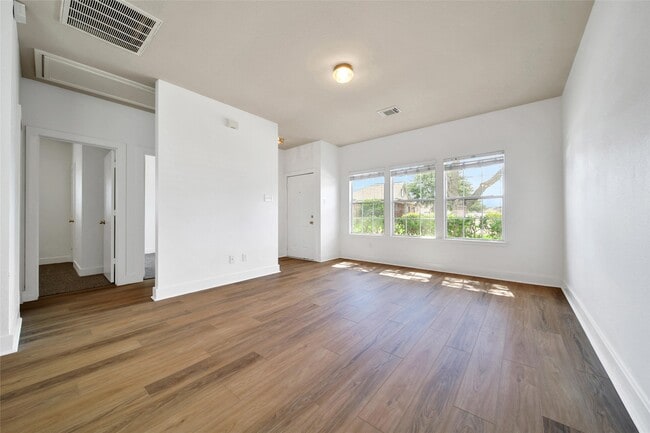 Building Photo - 11920 Princess Garden Way