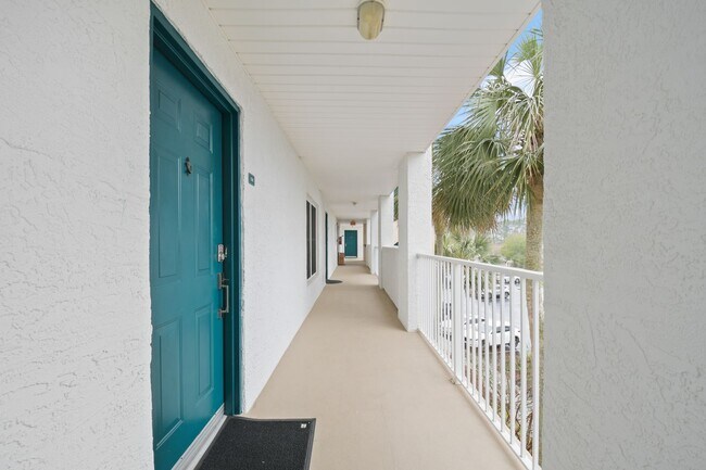 Foto del edificio - Luxury Finishes Throughout!!