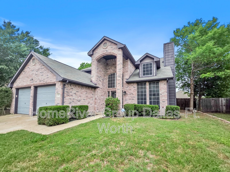 Primary Photo - 325 Willow Creek Dr