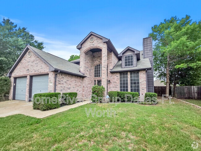 Building Photo - 325 Willow Creek Dr