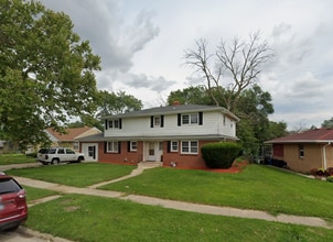 Building Photo - 815 Hoban Ave