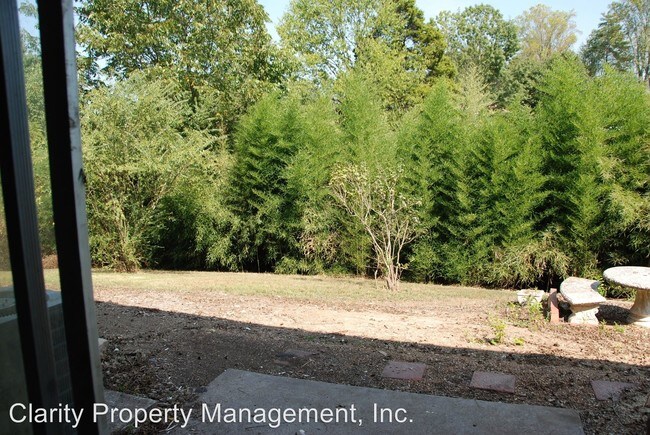 Foto del edificio - 3 br, 1.5 bath House - 809 SE Dockery Lane