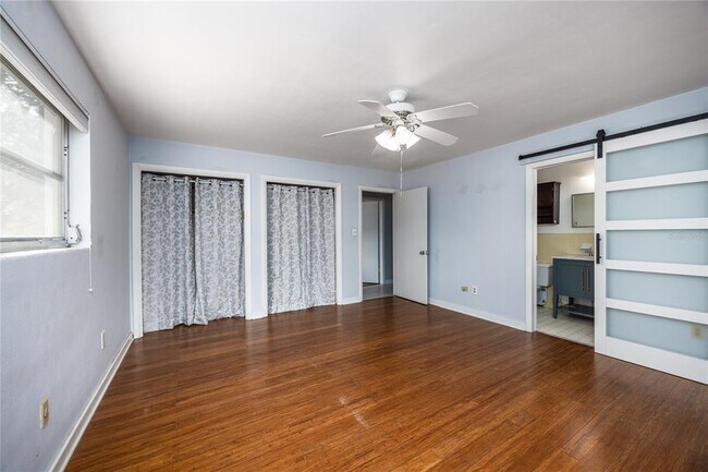 Foto del edificio - 1421 NW 30th St