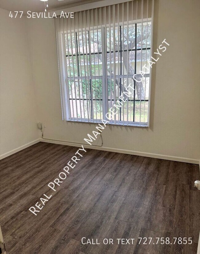 Foto del edificio - 477 Sevilla Ave