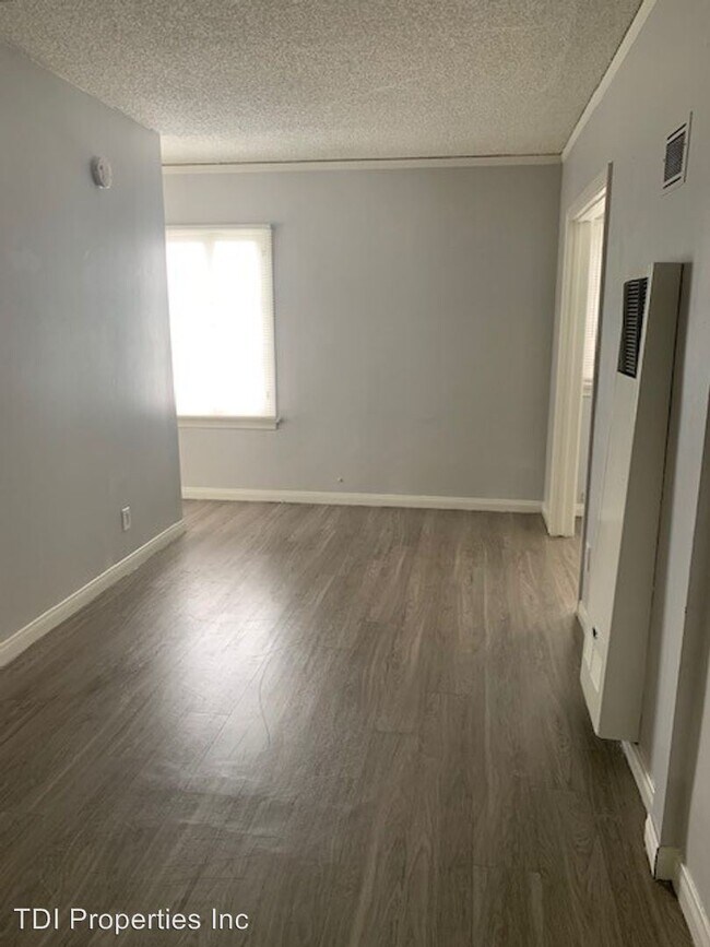 Foto del edificio - 406-408 S Grevillea Ave