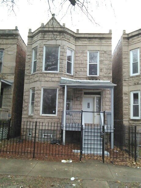 Building Photo - 6006 S Carpenter St