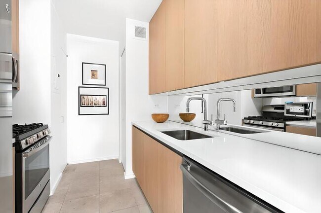 Building Photo - 1 bedroom in New York NY 10075