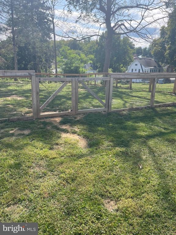 Building Photo - 104 Linden Ln