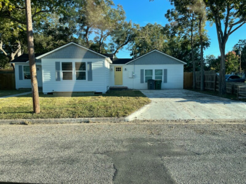 506 E Convent St, Victoria, TX 77901 House Rental in Victoria, TX