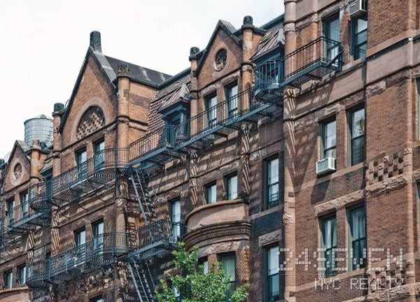 Building Photo - 101 W 85th St