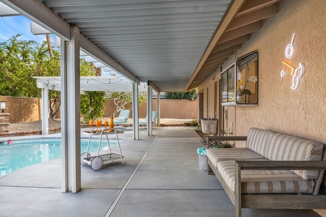 Building Photo - The Fig Ranch - Pool, Jacuzzi & Private Backyard! (Monthly Only - No Long Term)