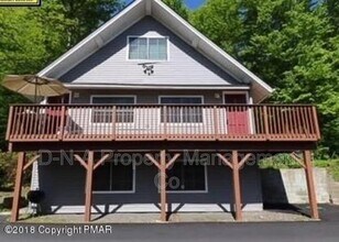 Building Photo - 108 3rd St