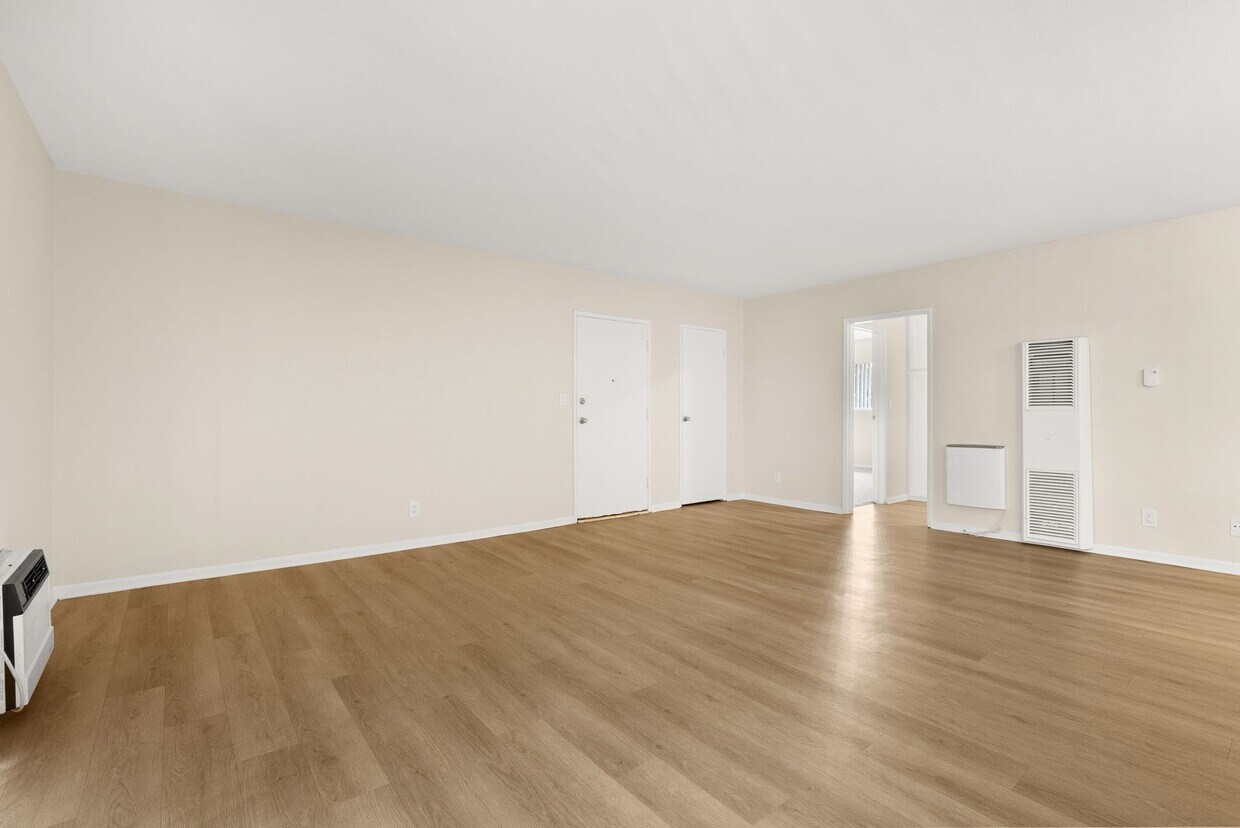Primary Photo - Melrose Place Apartments