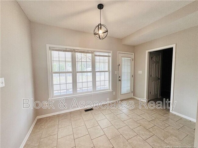 Foto del edificio - 109 Vail Ct