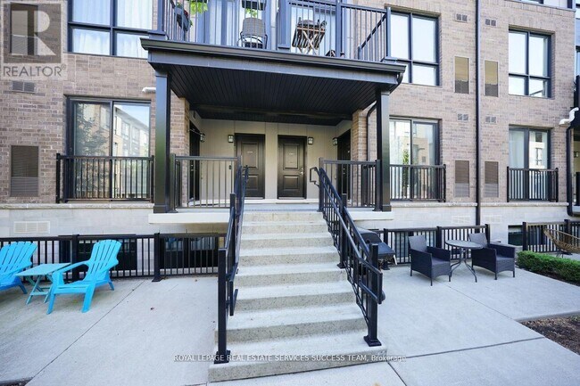 Photo du bâtiment - 1208 Main St E