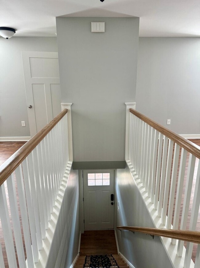 Building Photo - 2 br, 2 bath House - 155 N MARKET ST- #201