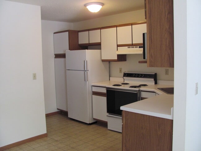 Interior Photo - Lake Pointe Apartments