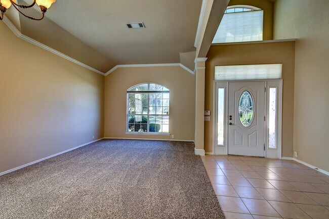 Foto del edificio - 7024 Jasper Dr