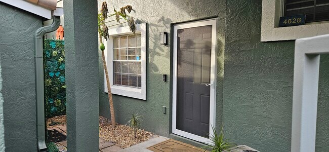 Foto del edificio - 4628 Oak Arbor Cir