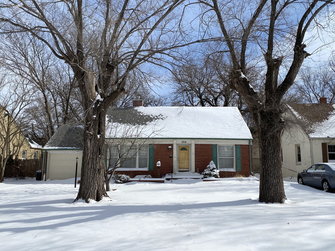 Primary Photo - 308 S Glendale St