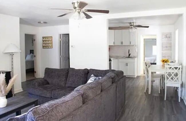 Building Photo - 1109 Arkansas St