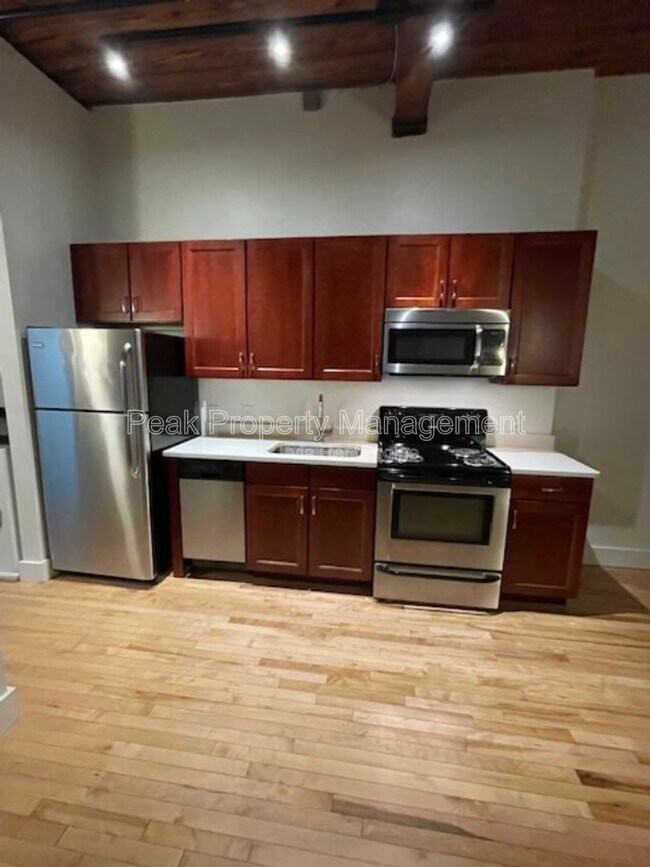 Foto del edificio - 219 E Bank St