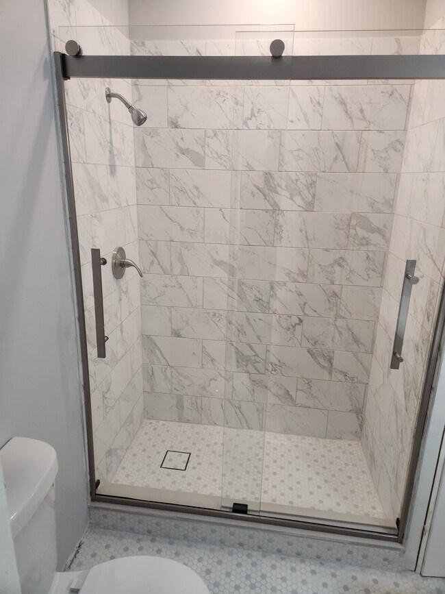 Master Bath - 57 Condict St