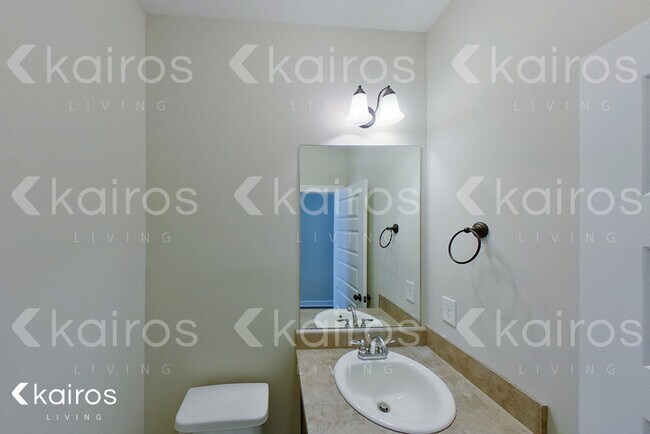 Foto del edificio - 8022 Shadesbrook Dr