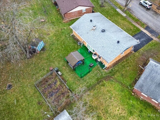 Building Photo - 3317 Hickory Ln