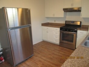 Building Photo - 3195 Estelita Ct