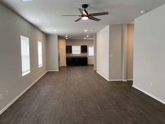 Foto del edificio - "Charming 2-Bed, 2-Bath Retreat with 1,327...