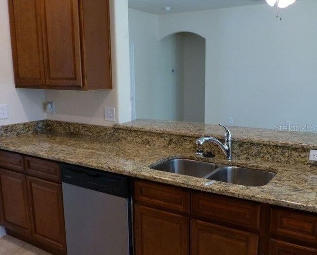 Foto del edificio - 33918 Emerald Pond Loop